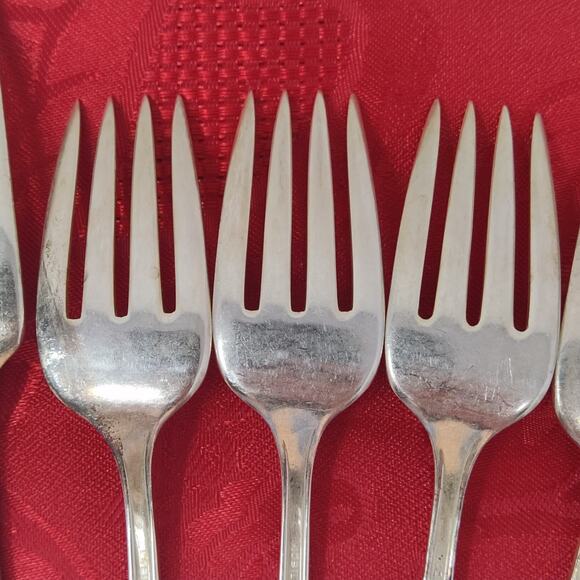 11X Silver Plate Dinner Salad Forks Nobility Plate Royal Rose Oneida - Picture 11 of 16